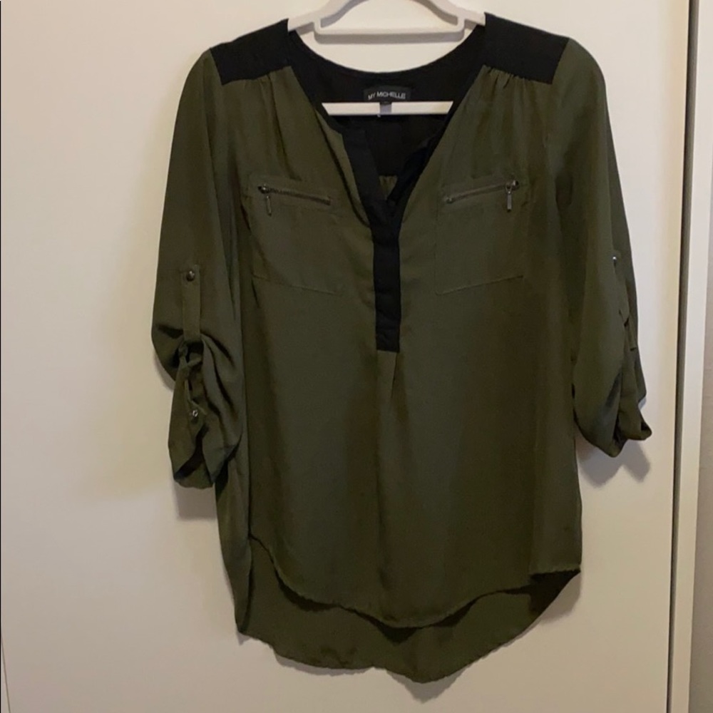 Women’s dress top